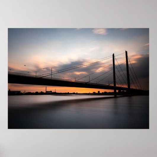 Rheinkniebrücke Dusseldorf, Duitsland Poster (Voorkant)