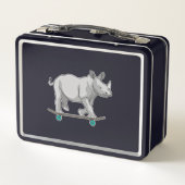 Rhino als Skater met skateboard (Achterkant)