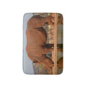 Rhino met modder op de huid foto badmat (Voorkant Verticaal)