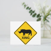 Rhinoceros Crossing Highway Sign Briefkaart (Staand voorkant)