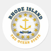 RHODE ISLAND OCEAN STATE FLAG RONDE STICKER (Voorkant)