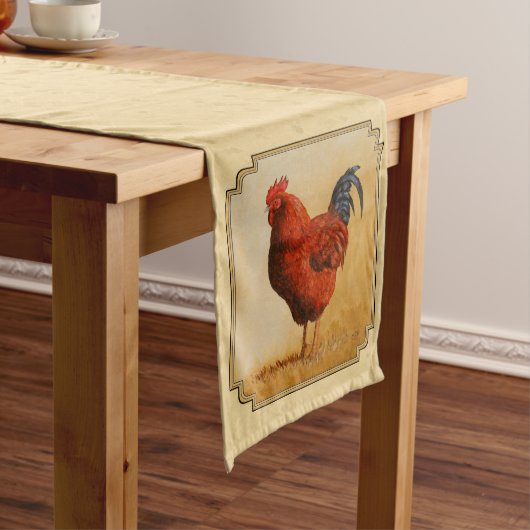 Rhode Island Red Rooster Yellow Background Medium Tafelloper (Voorbeeld)