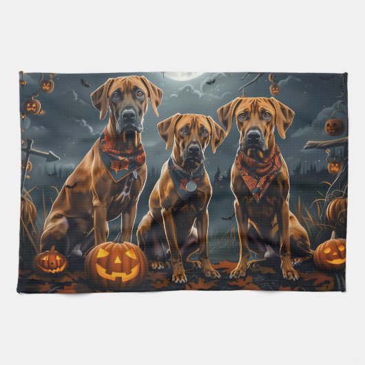 Rhodesian Ridgeback Halloween Spooky Theedoek (Horizontaal)