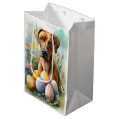 Rhodesian Ridgeback Hond met Paaseieren Vakantie Medium Cadeauzakje (Voorkant Gekanteld)