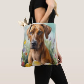 Rhodesian Ridgeback Hond met Paaseieren Vakantie Tote Bag (Dichtbij)