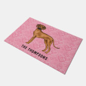 Rhodesian Ridgeback hond op roze harten met naam Deurmat (Schuin)