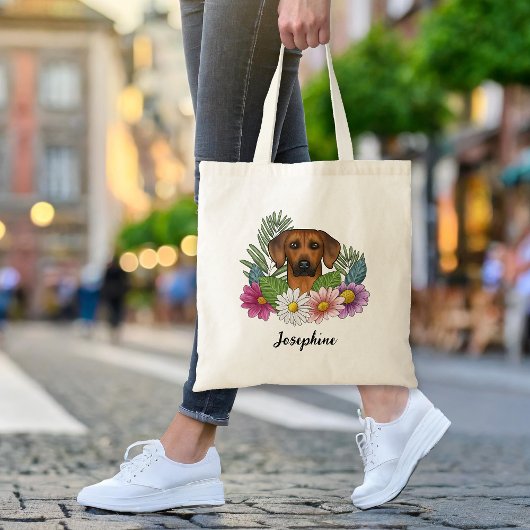 Rhodesian Ridgeback hoofd kleurrijke bloemen en na Tote Bag