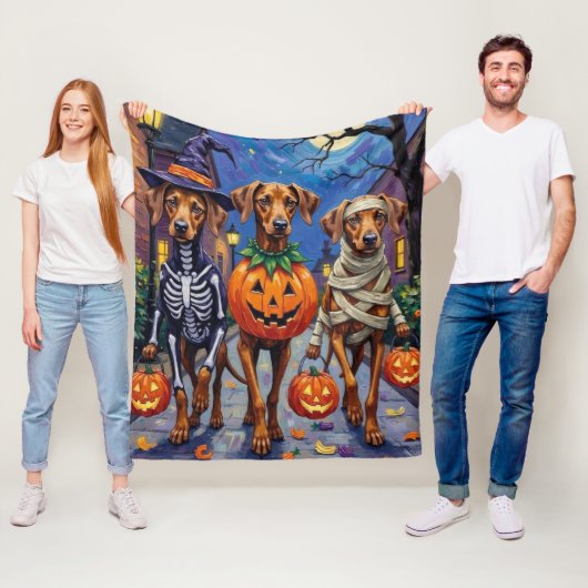 Rhodesian Ridgeback in Halloween-kostuums Fleece Deken (In situ)