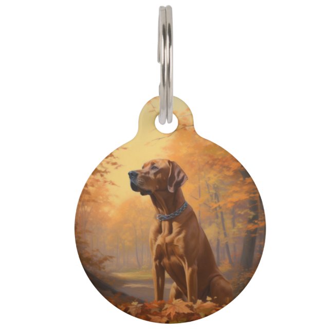 Rhodesian Ridgeback in herfstbladeren val inspirer Huisdierpenning (Voorkant)