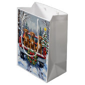 Rhodesian Ridgeback Kerstmis Rode Truck Winter Medium Cadeauzakje (Achterkant Gekanteld)