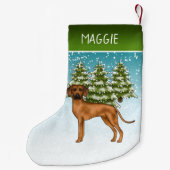 Rhodesian Ridgeback met naam Snowy Winter Forest Kleine Kerstsok (Achterkant)