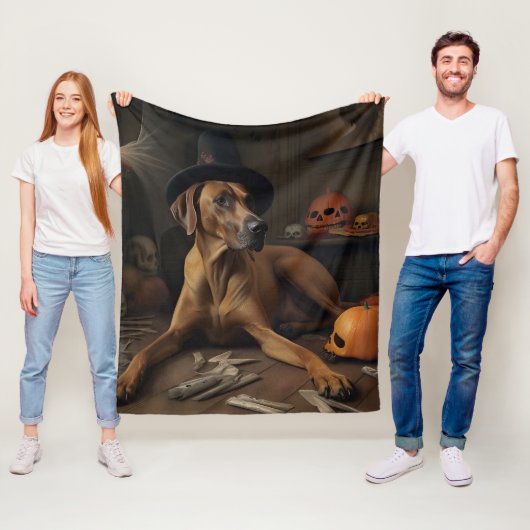 Rhodesian Ridgeback Pompoenen Halloween Griezelen Fleece Deken (In situ)