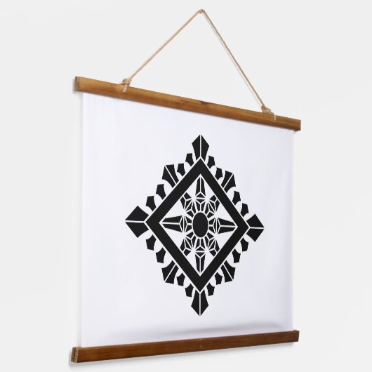 Rhombic dharma chakra hangend wandkleed (Gebogen)