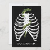 Rib Cage Skelet Botten met Groene Snake Halloween Kaart (Voorkant)
