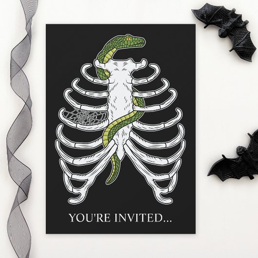 Rib Cage Skelet Botten met Groene Snake Halloween Kaart