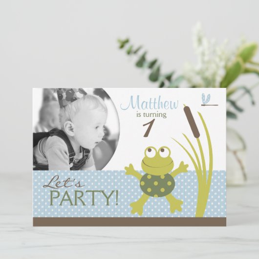 Ribbit Swimming Frog Birthday Invitation A7-C Kaart (Staand voorkant)