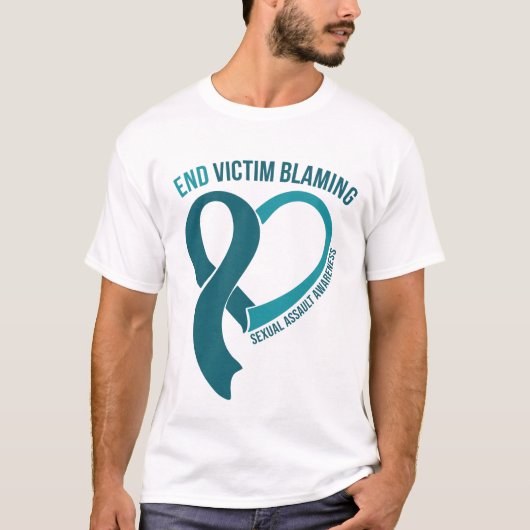 Ribbon Hearts End Victim Blaming Assault Awareness T-shirt (Voorkant)