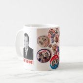 Richard Nixon Button Collector Mok (Voorkant links)