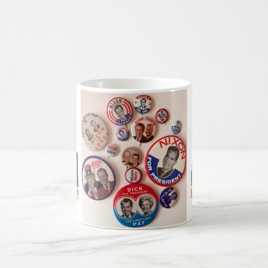 Richard Nixon Button Collector Mok (Center)