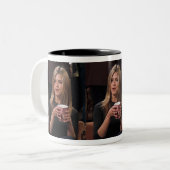 Richel's Perfect Brew: Sip, Smile, Repeat! Tweekleurige Koffiemok (Voorkant links)