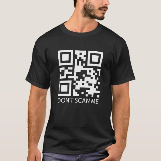 Rick roll grappige QR scan code scan me niet T-shirt (Voorkant)