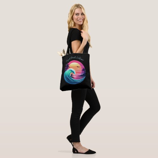 Ride the Wave bij zonsondergang Tote Bag (Op model)