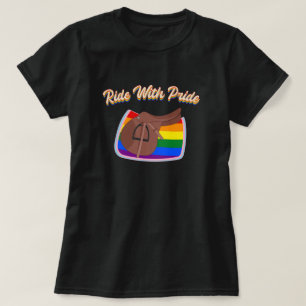 Ride with Pride - LGBTQ+ English addle en Pad T-shirt