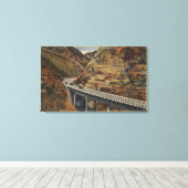 Ridge Route Cut-off, die naar Bakersfield gaat Canvas Afdruk (Insitu (Houten vloer))