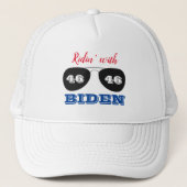 Ridin' met Biden 46 Aviator Sunbril Trucker Pet (Voorkant)