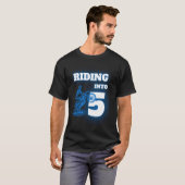 Riding Into 5 Year Old 5th Dirt Bike Birthday Part T-shirt (Voorkant volledig)