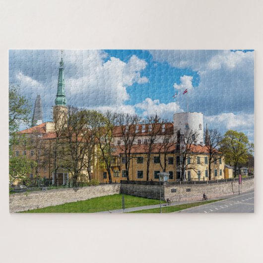 Riga Castle tijdens de zonnige dag in Riga, Letlan Legpuzzel (Horizontaal)
