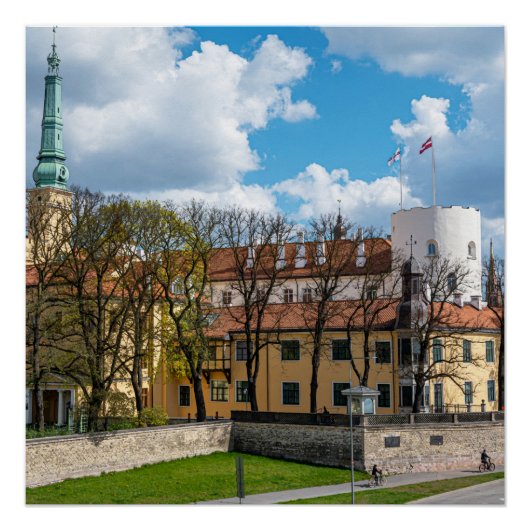 Riga Castle tijdens de zonnige dag in Riga, Letlan Perfect Poster (Voorkant)