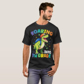 Rij 5e klas Dinosaur T Rex terug naar school T-shirt (Voorkant volledig)