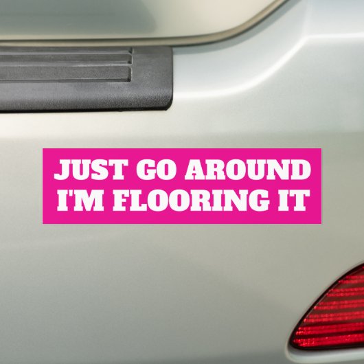 RIJ MAAR OM, IK STA OP MIJN REMMEN STICKER (Op auto)