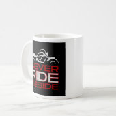 Rij nooit naast koffiemok (Voorkant links)