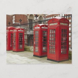 Rij telefoonhokjes aan de achterkant van de Royal Briefkaart