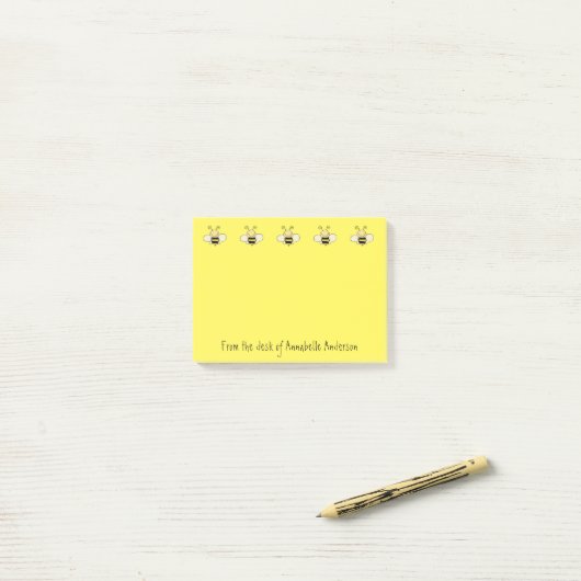 Rij van Cute Cartoon bijen personaliseert Post-it  Post-it® Notes (Op bureau)
