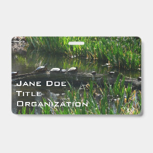 Rij van schildpadden groene natuur foto badge