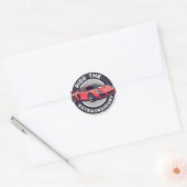 Rijd het Bijzondere: Rode Vintage Auto Ronde Sticker (Envelop)
