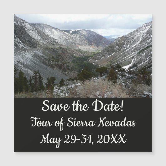 Rijden door de bergen van Snowy Sierra Nevada (Voorkant)