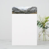 Rijden door de bergen van Snowy Sierra Nevada Briefpapier (Staand voorkant)