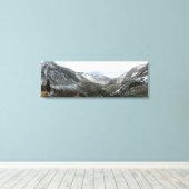 Rijden door de bergen van Snowy Sierra Nevada Canvas Afdruk (Insitu (Houten vloer))
