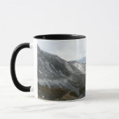 Rijden door de bergen van Snowy Sierra Nevada Mok (Links)