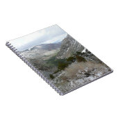 Rijden door de bergen van Snowy Sierra Nevada Notitieboek (Rechterzijde)