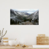 Rijden door de bergen van Snowy Sierra Nevada Poster (Keuken)