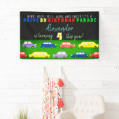 Rijden door verjaardagsparade auto's kleurrijke pa spandoek (Insitu)