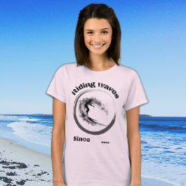 Rijden golven sinds...zwart en grijs surfer ontwer t-shirt