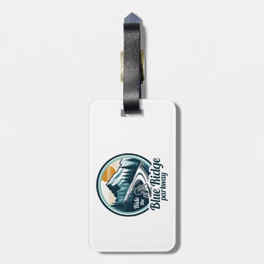 Rijden op de Blue Ridge Parkway Fietsen Bagagelabel (Achterkant verticaal)