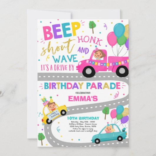 Rijden op verjaardagsparade uitnodiging roze parad (Voorkant)