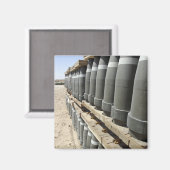 Rijen van munitie worden gestapeld en voorgevuld magneet (Voorkant / Achterkant)